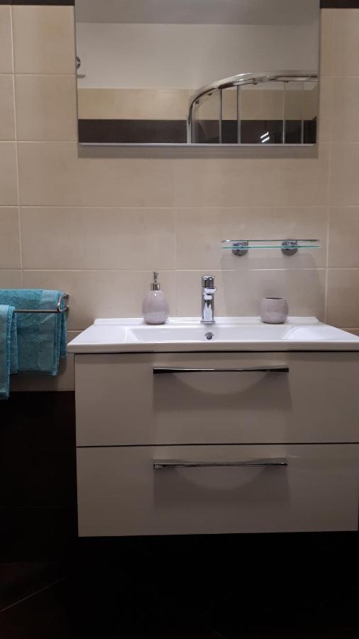 Agata Apartments Novalja Dış mekan fotoğraf