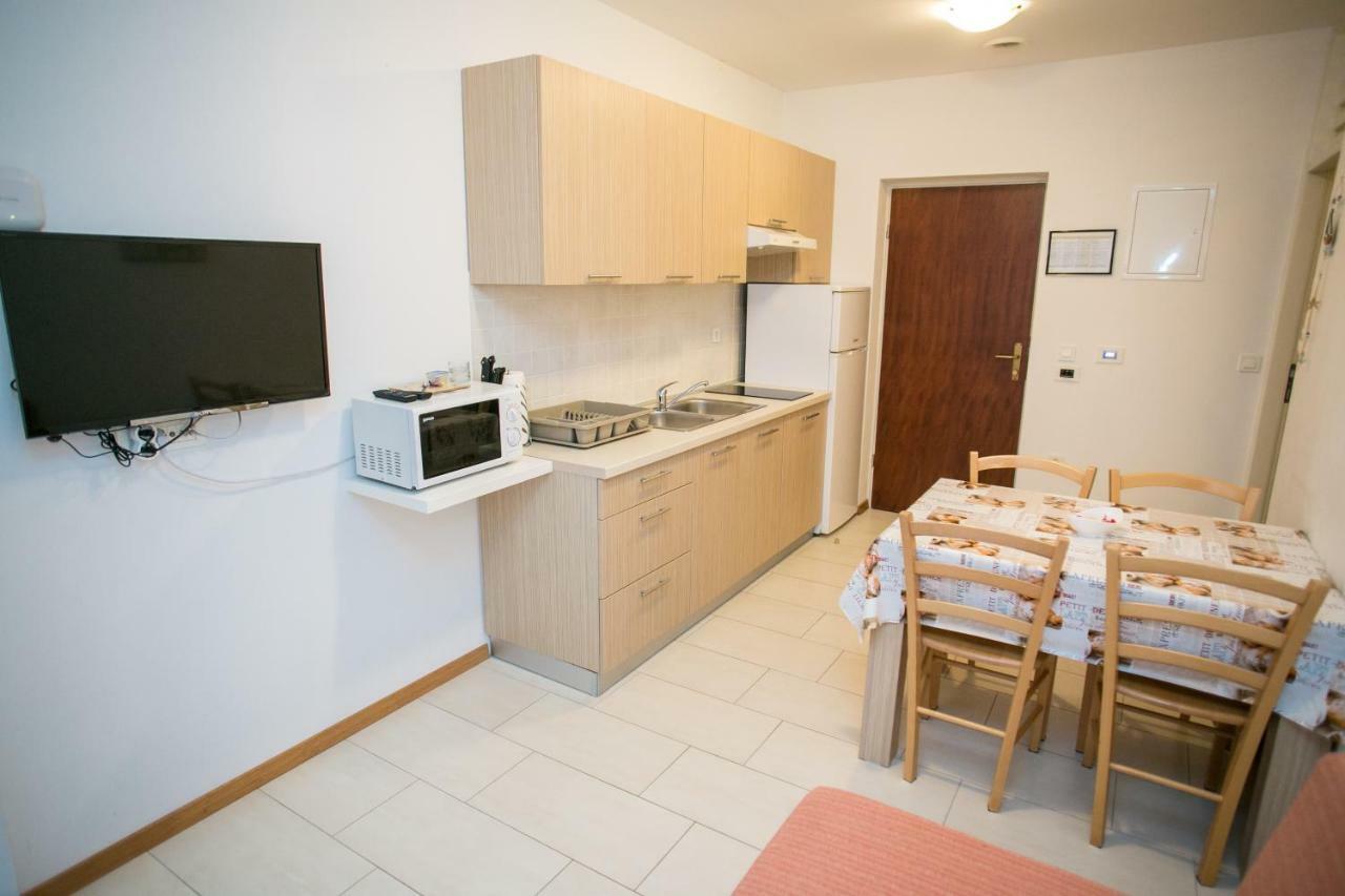Agata Apartments Novalja Dış mekan fotoğraf